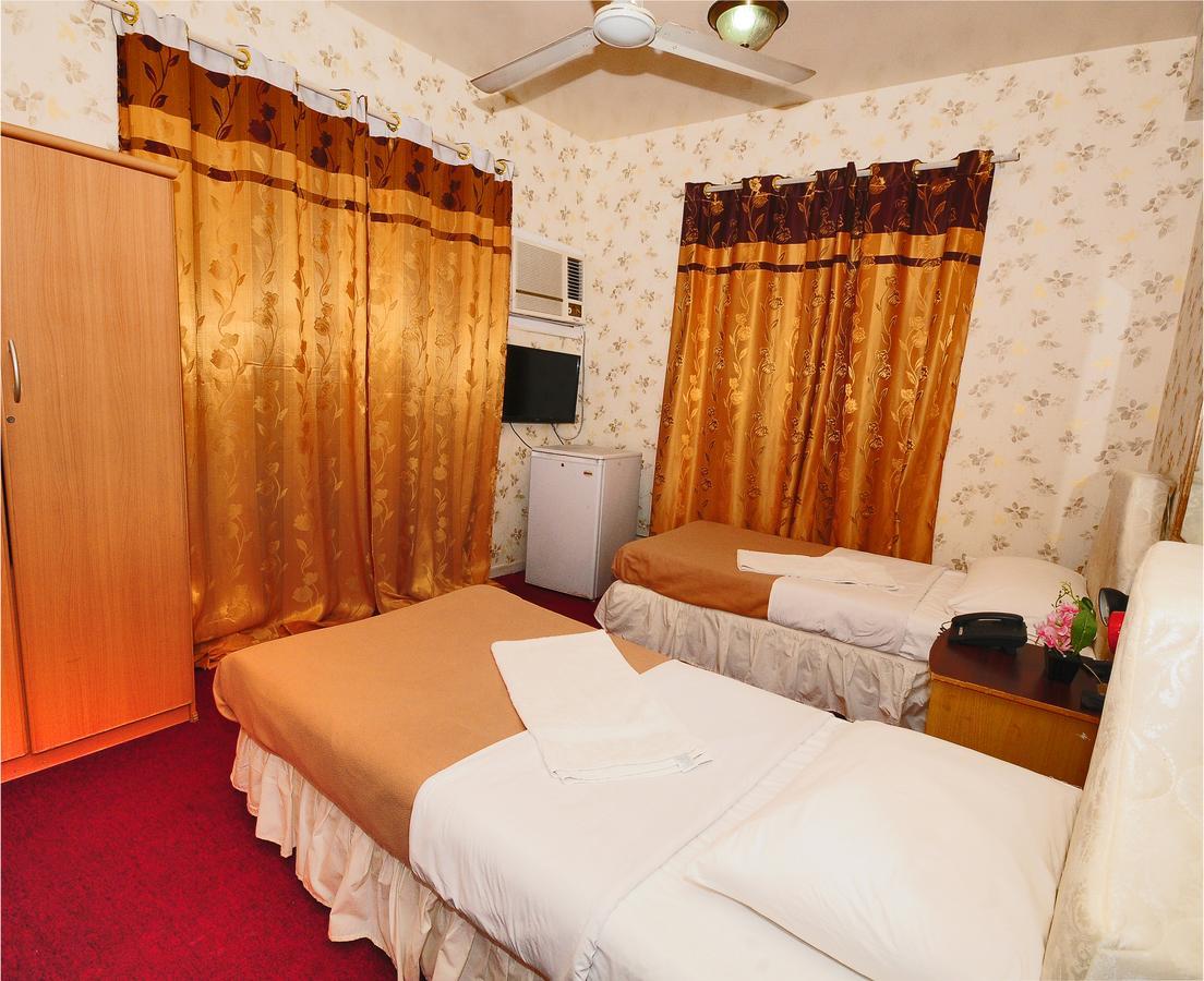 Al Qaid Hotel Дубай Екстериор снимка
